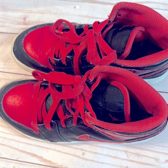 Nike Air Jordan 1 Mid Athletic Shoes Sz 1Y Alternate Bred DQ8424 060 - Picture 10 of 12